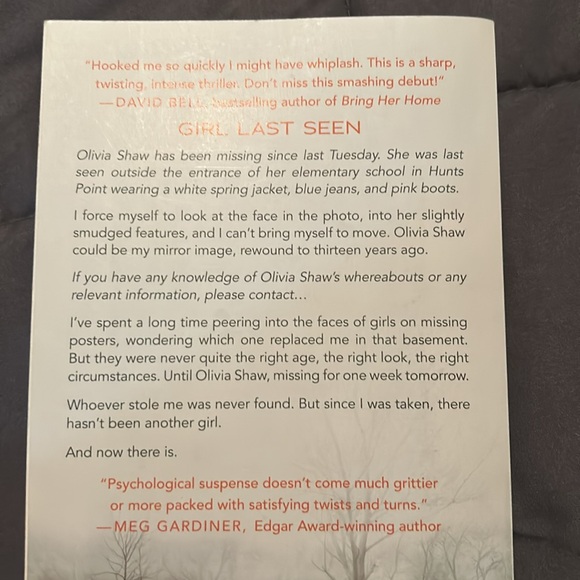 Assorted books - Picture 3 of 7